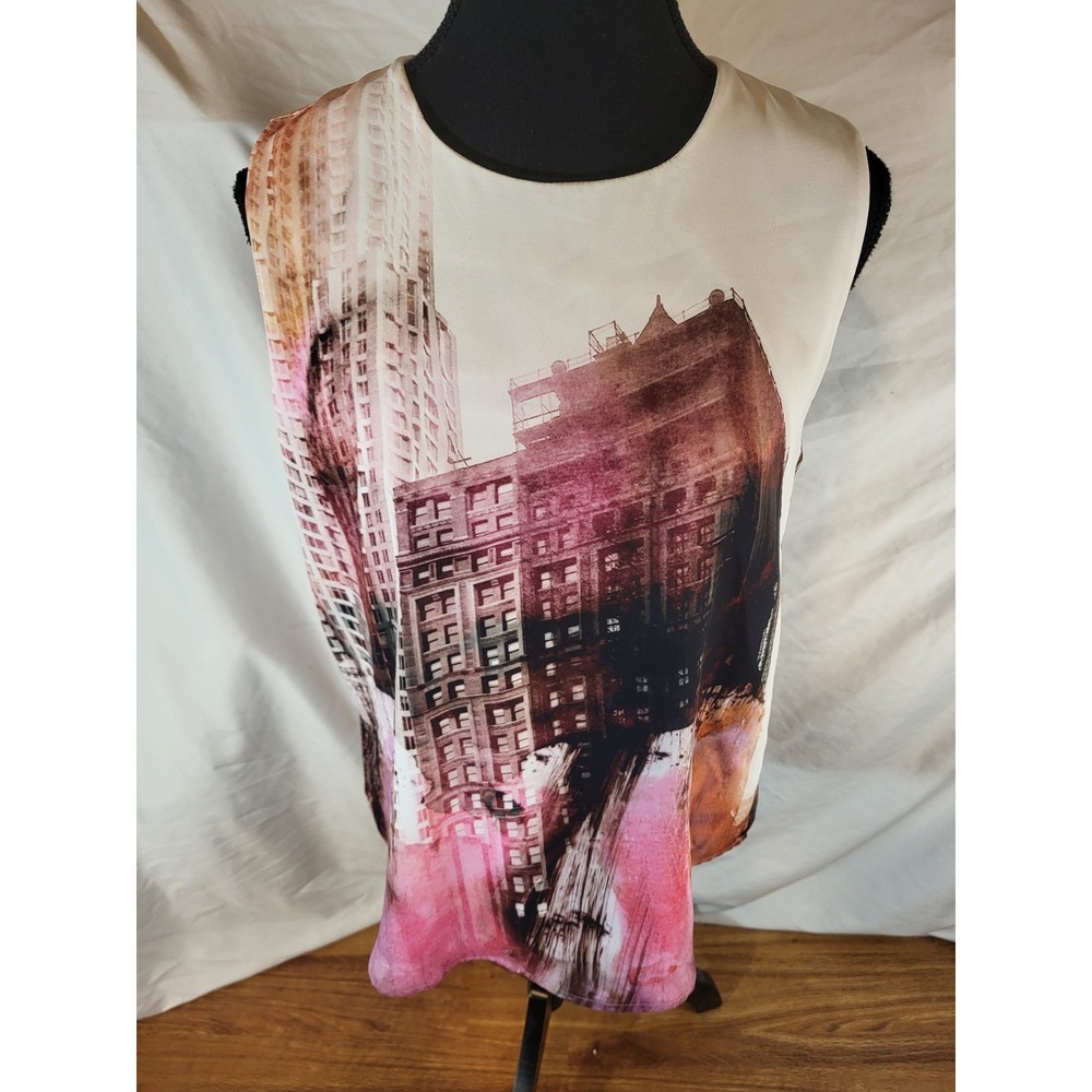 Le Galeriste Size M Avarde Garde Artsy‎ City Scape Sleeveless Blouse